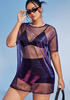 vestido roxo vibrante é uma escolha ousada e expressiva, perfeito para aquelas que querem se destacar. O estilo sensual é acentuado pela transparência sutil.